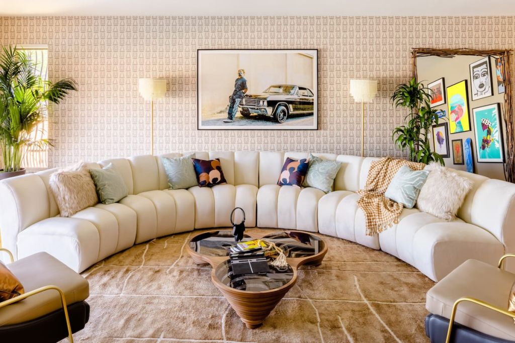 Issa Rae's LA Home on Airbnb