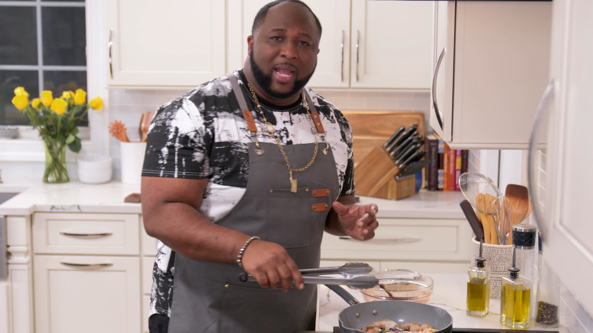 Chef Jernard Makes the Ultimate BBQ Shrimp | New Soul Kitchen