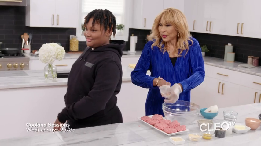 A Braxton Family Favorite: Salisbury Steak in Onion Gravy | Cooking Sessions