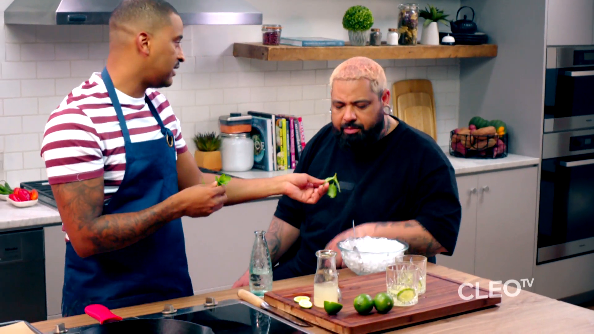 Chef JJ's Moscow Mule | CLEO TV On Ice 🍸